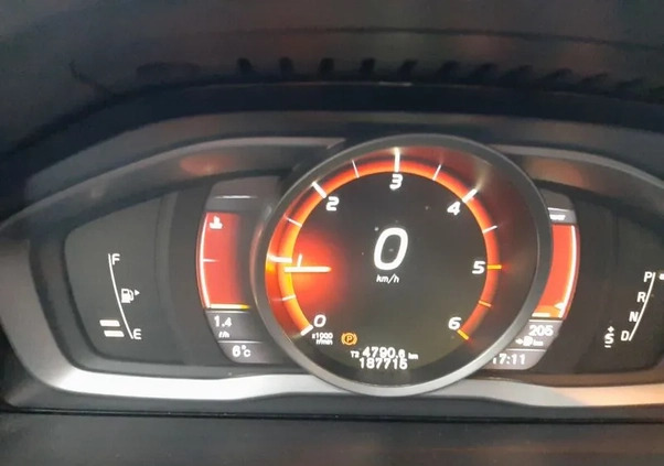 Volvo XC 60 cena 58900 przebieg: 187000, rok produkcji 2015 z Turek małe 67